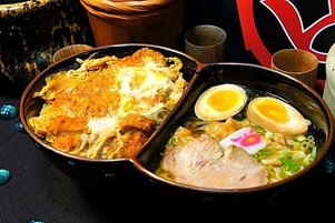 8字碗拉麵丼飯