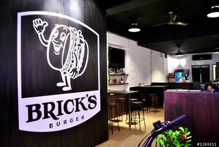 BRICK&apos;S BURGER