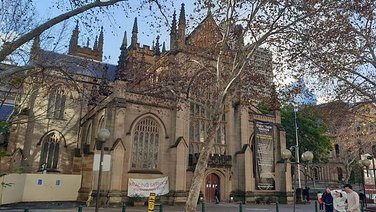 情報旅遊記者，勞保應加入圖書文具運送業職業工會投保，才能延續