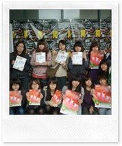 991222開南大學 學生會 20 人(照片內容為：開南大學 3D舞力全開 聖誕PA