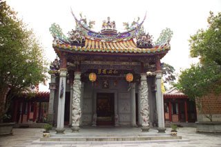 陳其南：歷史不是為殖民者服務+吳鳳廟，昔時稱「阿里山忠王祠」