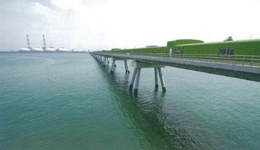 台電月刊興達電廠海外海卸煤碼頭海上大橋~綠色發電廠