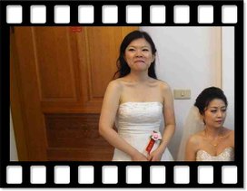 wedding 怪臉.jpg