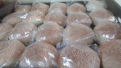 [宜蘭美食]宜蘭市鄉民最愛的隱藏性麵包店，二十八年經營同心坊