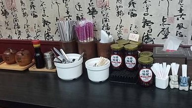 [基隆美食]孝三路上的味萊坊，美食一條街讓人驚豔的隱藏性素食