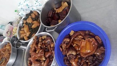 [基隆美食]好評不斷店家阿良飯麵館，滷味好吃又誇張的份量多，