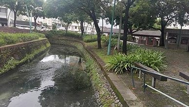 [宜蘭旅遊]九芎流月暗渠護城河，地名來自九芎樹種植，宜蘭市內