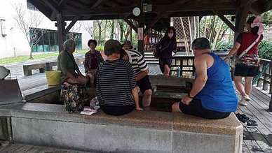 [宜蘭旅遊]燒水溝名號的湯圍溝公園、以大量的綠樹和溫泉為主的