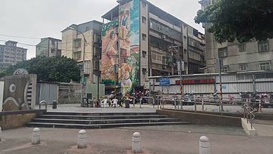 [新北旅遊]面積廣大浮洲運動公園，好好打發時間的地方，草地地
