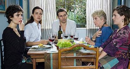 dinnertable.jpg