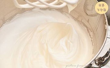1305_strawberries-cream-cake_012-2_副本