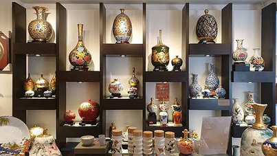 從事古董、藝術品、手工藝品、宗教用品批發者，應加入台北市圖書