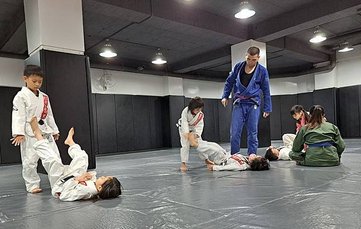 [ 參訪巴柔 ] 蚊子重重的BJJ 幼兒班 (4~7歲)