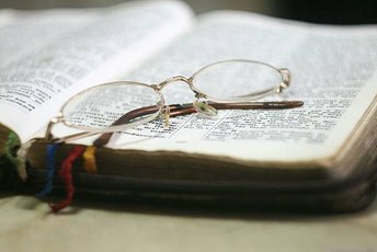遺囑見證人的限制及剝奪繼承權的問題
