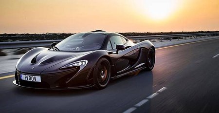 McLaren P1 Bahrain-773-crop5184x2670.jpg