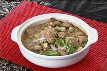 白菜排骨芋頭煲