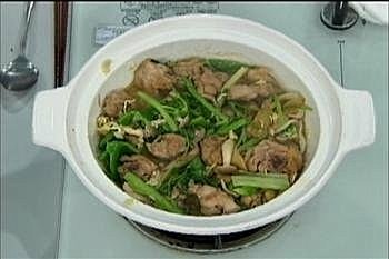 黃金花雕雞煲】