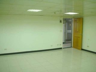 ZhongxiaoWRd_No72_09F11_4.jpg