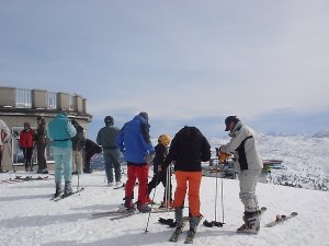 大家都滑雪