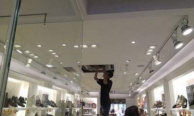 大金崁入式四方吹分離式冷氣