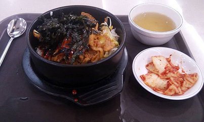 學餐 石鍋拌飯