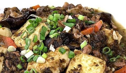 梅干菜豆腐煲