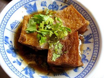 油豆腐一份三塊10元