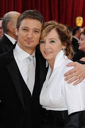 Jeremy+Renner+82nd+Annual+Academy+Awards+Arrivals+LQ53V_pqwiml