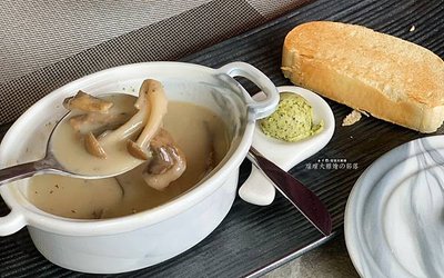 【中壢美食】古月新城@桃園美食/中壢美食/德國豬腳/甜點/鬆