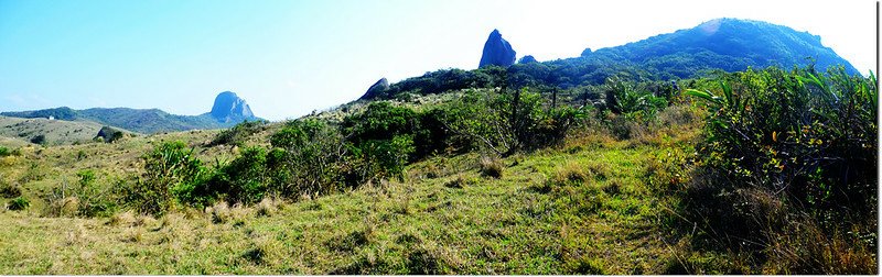 小尖石山北南眺大、小尖石山