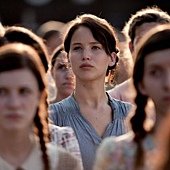 normal_Jennifer_Lawrence_Katniss_Everdeen_The_Hunger_Games_Movie_Still_011