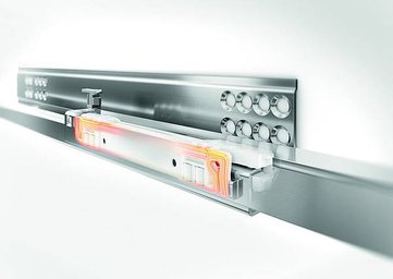 Blum_tan0346_5.jpg