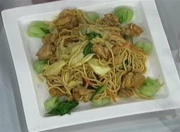 咖哩雞肉炒麵】