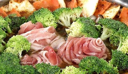 麻辣豚肉火鍋
