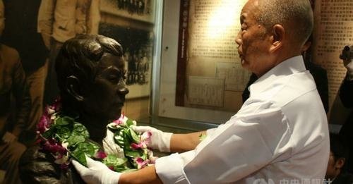 台灣紅茶之父「新井耕吉郎」-為台灣奉獻生命 茶農赴日悼「日月