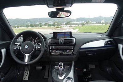 2015年添購全新BMW 125i M Sport頂級教練車-閔教練道路駕駛