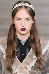 hbz-ss2016-beauty-trends-pigtails-miu-miu.jpg