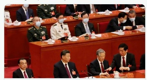 王丹:中共二十大22日閉幕，在各界熱議前國家主席胡錦濤「被離