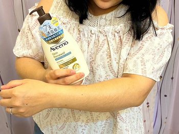 Aveeno艾惟諾燕麥煥光奇肌磨砂膏%26;保濕乳 (5).jpg