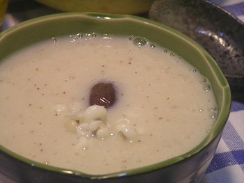 PB060100.JPG