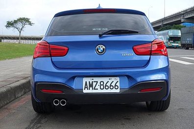 2015年添購全新BMW 125i M Sport頂級教練車-閔教練道路駕駛