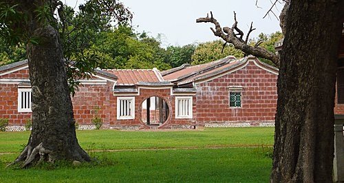 馬興陳宅，又稱為益源古厝、益源大厝，台灣三大古厝之一，和板橋