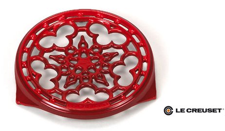 le-creuset-cast-iron-trivet