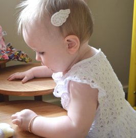 Giddy-Giddy-wing-hair-clip-handmade-gold-baby-bracelet.jpg