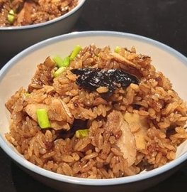 黑蒜松阪麻油飯