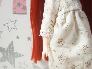 療癒風女孩洋裝袖口