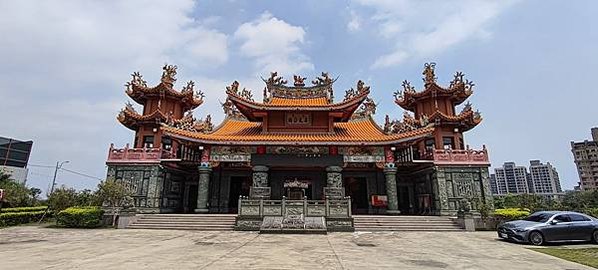 士林慈諴宮-市定古蹟-國家3級古蹟，又稱士林媽祖廟，舊稱芝蘭