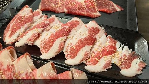 開箱超人氣蘆洲在地炭火燒烤【昭和園日式燒肉】和牛／生蠔／龍蝦