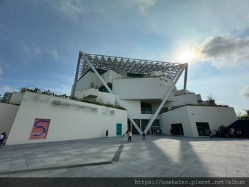 台南市美術館2館 坂茂大師作品