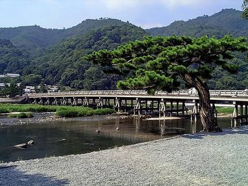 799px-Togetsukyo_in_Kyoto_Arashiyama